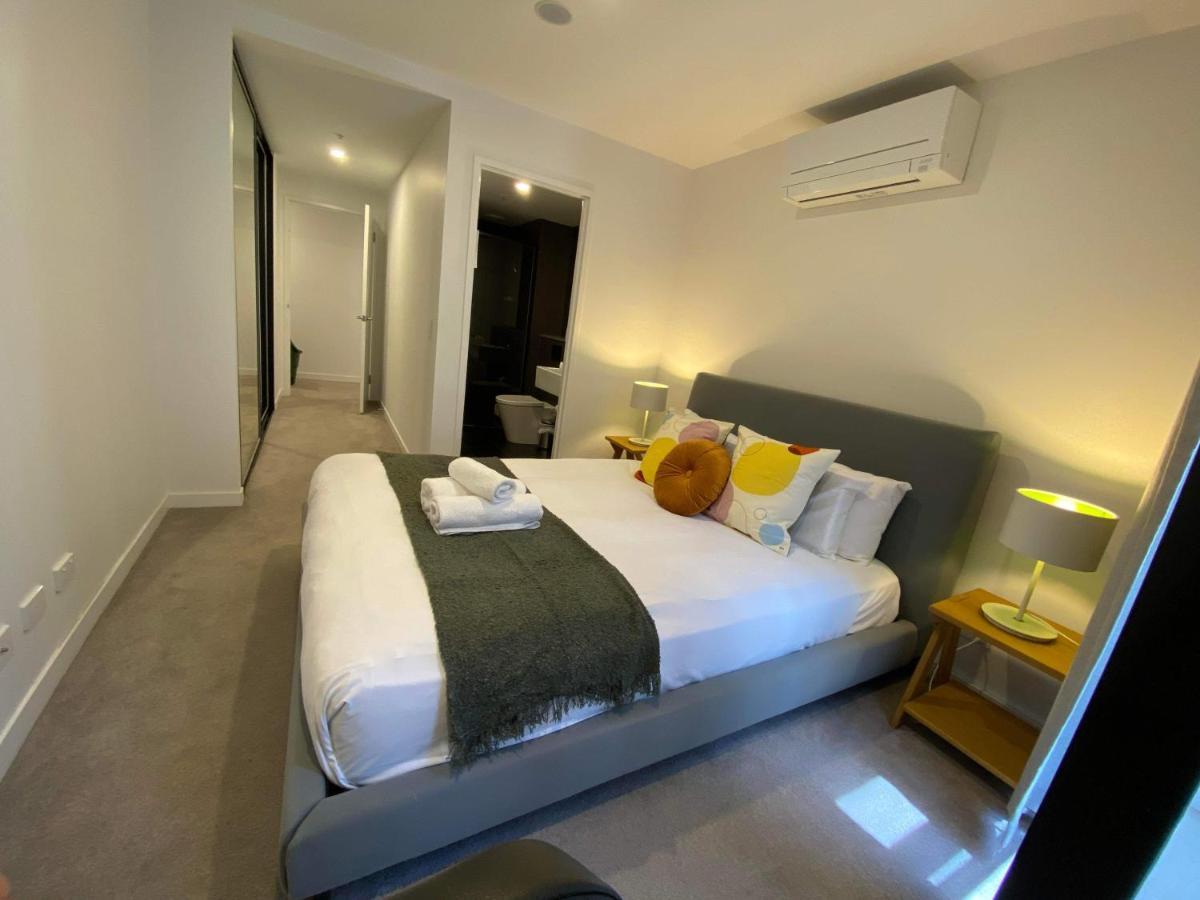 2 Bed 2 Bath Luxury Apartment In Braddon Canberra - Free Heated Pool, Gym, Parking 외부 사진