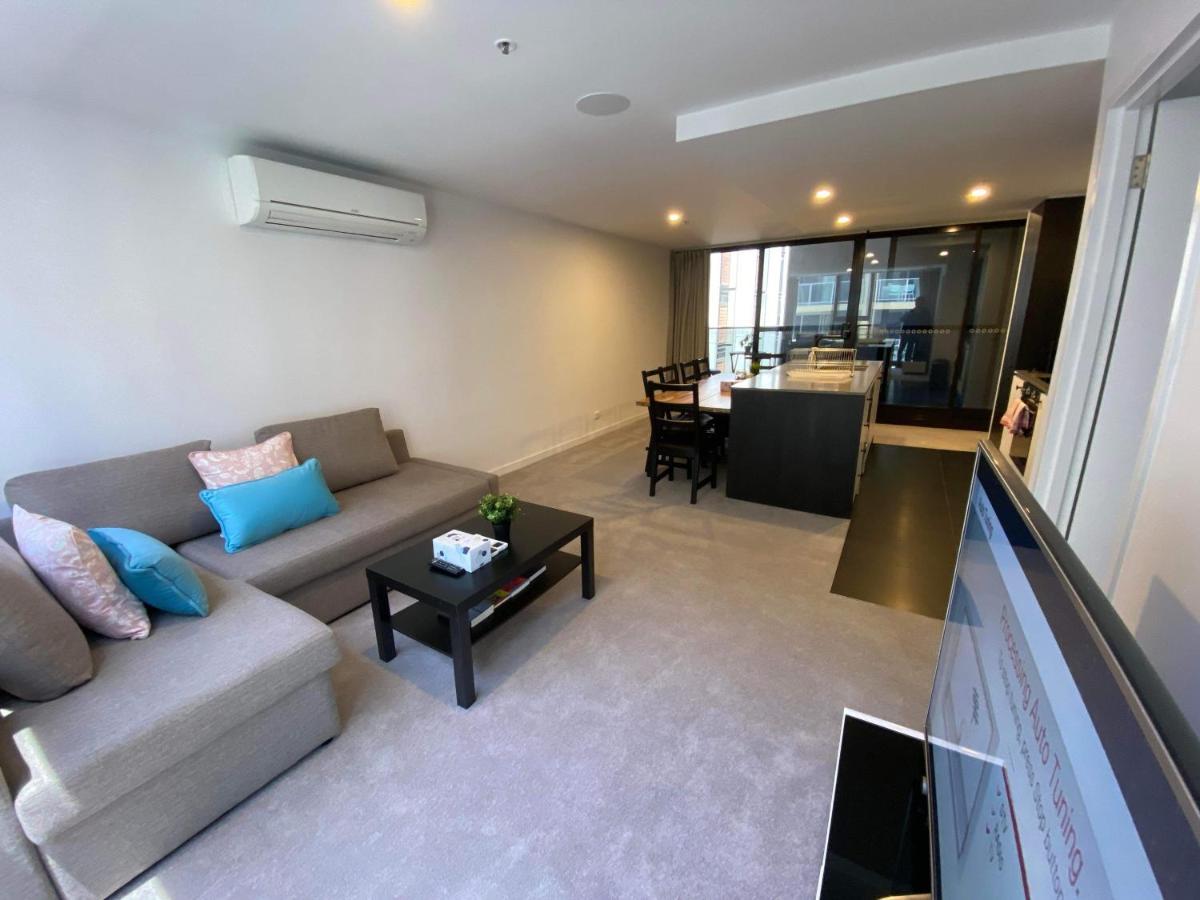 2 Bed 2 Bath Luxury Apartment In Braddon Canberra - Free Heated Pool, Gym, Parking 외부 사진
