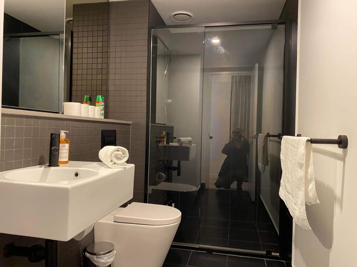 2 Bed 2 Bath Luxury Apartment In Braddon Canberra - Free Heated Pool, Gym, Parking 외부 사진