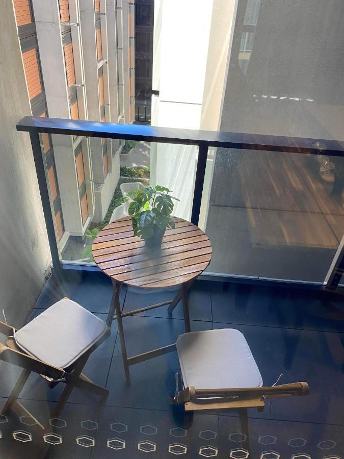 2 Bed 2 Bath Luxury Apartment In Braddon Canberra - Free Heated Pool, Gym, Parking 외부 사진